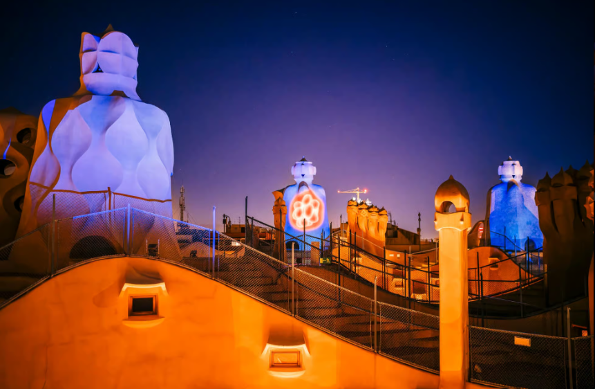 La Pedrera night experience